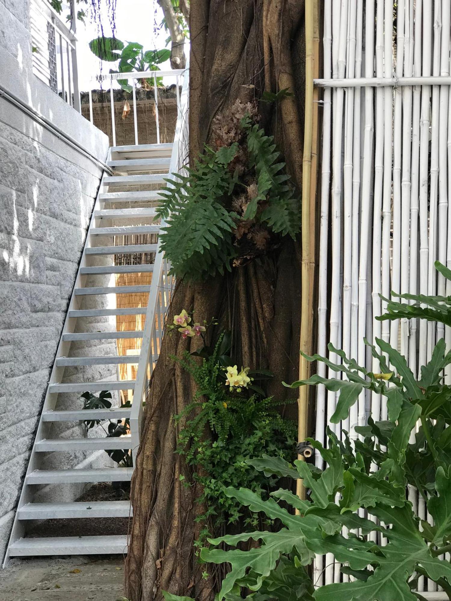 Shenzhen No'6 Garden Villa --French Window With Garden View,Close To Sea World &Shekou Ferry Port &K11 Ecoast &Subway Nearby ,Offer Western Food And Coffee &English Speaking With Tour Services Zewnętrze zdjęcie