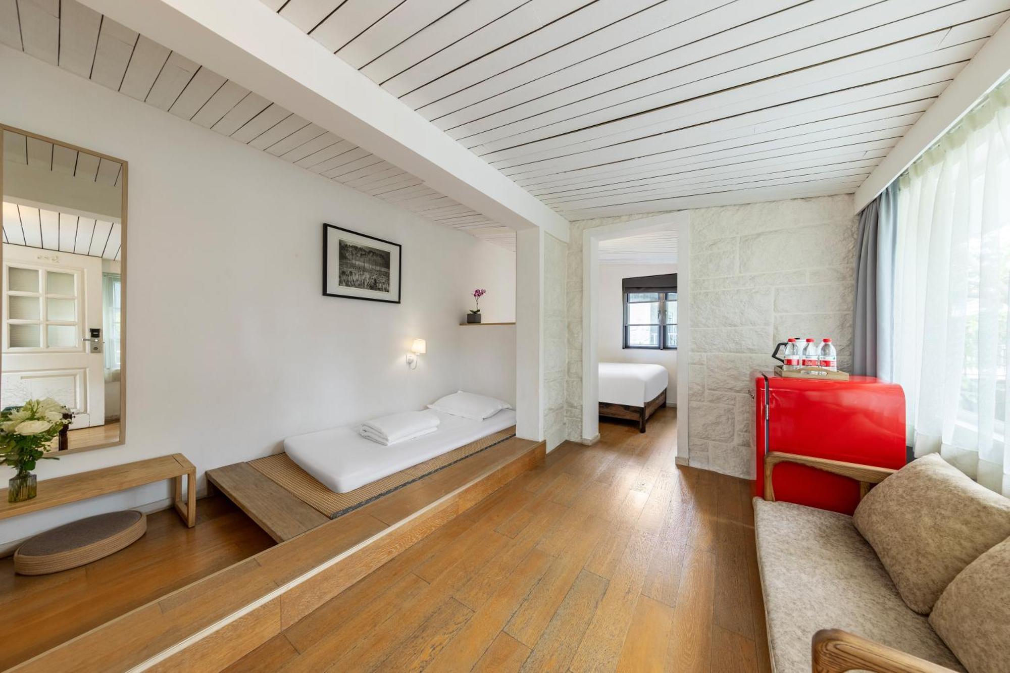 Shenzhen No'6 Garden Villa --French Window With Garden View,Close To Sea World &Shekou Ferry Port &K11 Ecoast &Subway Nearby ,Offer Western Food And Coffee &English Speaking With Tour Services Zewnętrze zdjęcie
