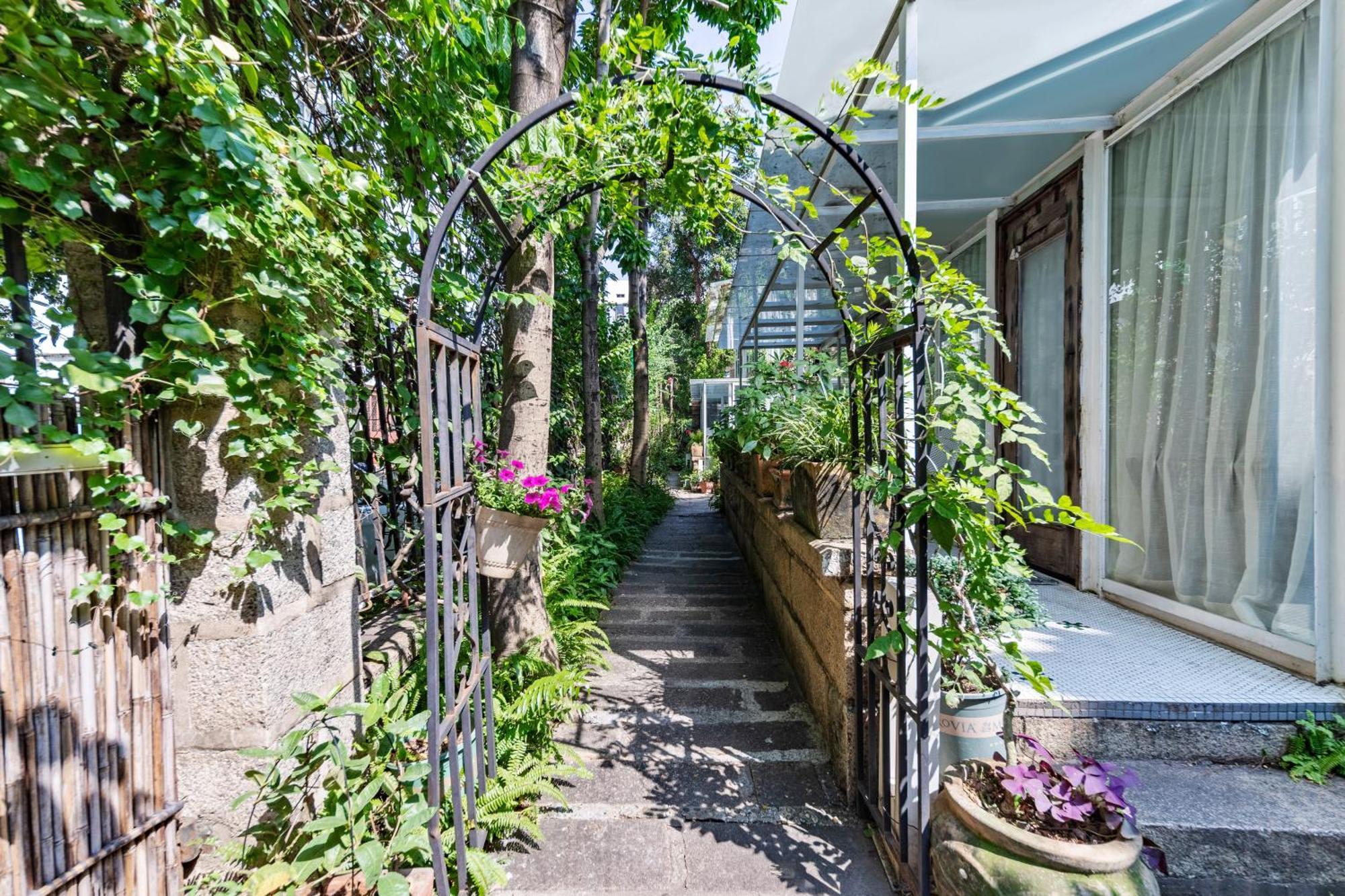 Shenzhen No'6 Garden Villa --French Window With Garden View,Close To Sea World &Shekou Ferry Port &K11 Ecoast &Subway Nearby ,Offer Western Food And Coffee &English Speaking With Tour Services Zewnętrze zdjęcie