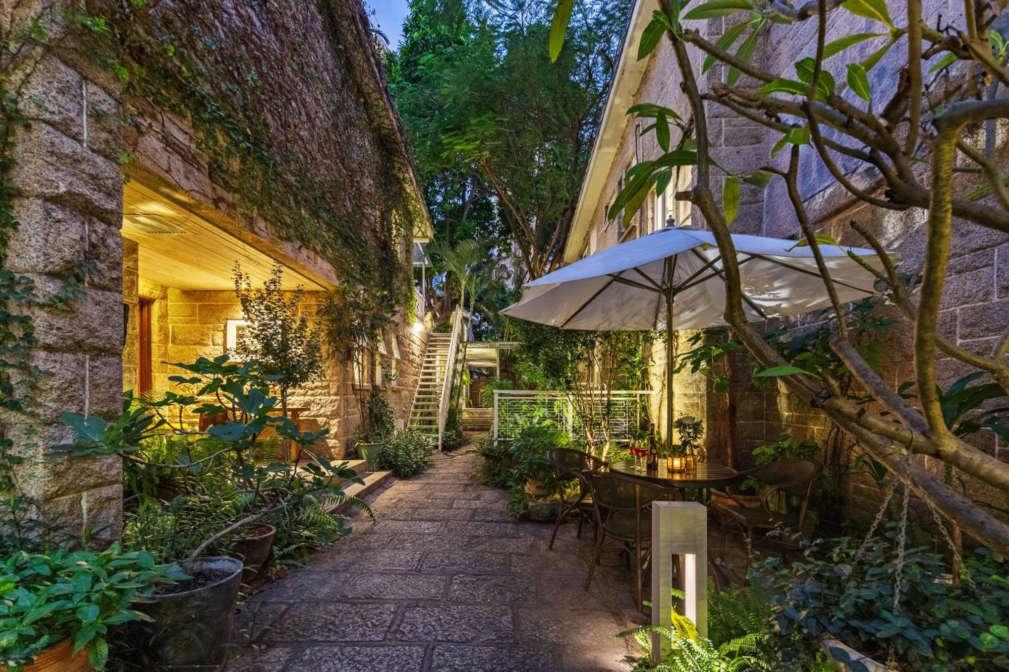 Shenzhen No'6 Garden Villa --French Window With Garden View,Close To Sea World &Shekou Ferry Port &K11 Ecoast &Subway Nearby ,Offer Western Food And Coffee &English Speaking With Tour Services Zewnętrze zdjęcie