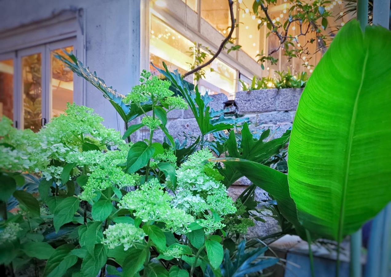 Shenzhen No'6 Garden Villa --French Window With Garden View,Close To Sea World &Shekou Ferry Port &K11 Ecoast &Subway Nearby ,Offer Western Food And Coffee &English Speaking With Tour Services Zewnętrze zdjęcie